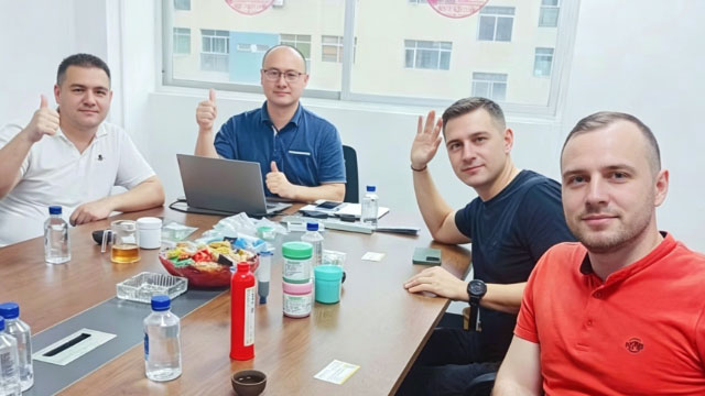 【佳金源】欢迎波兰客户来实地考察，锡膏产品等进一步打入国际市场！_副本